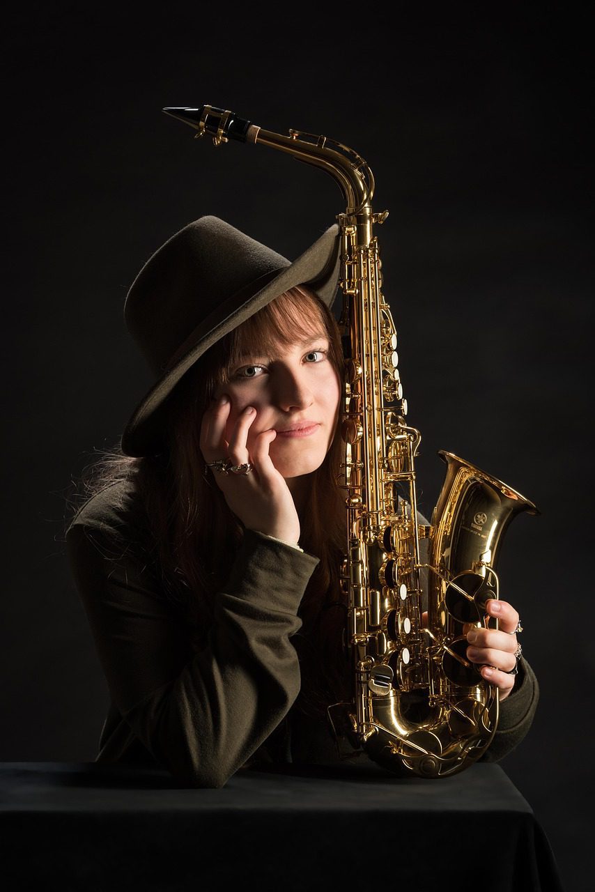 saxophone, musician, instrument, music, woodwind instrument, jazz, musical instrument, female, woman, girl, saxophone, saxophone, musician, music, music, jazz, jazz, jazz, jazz, jazz